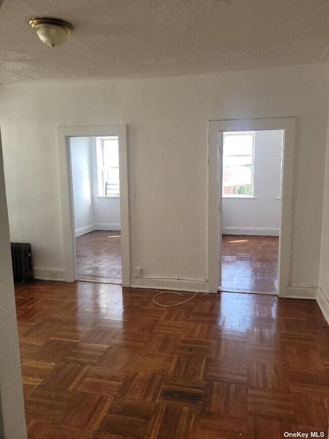 Building Photo - 1000 Carroll St