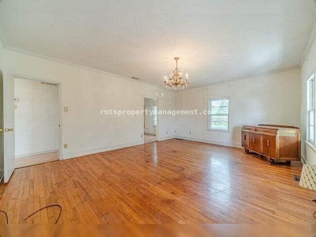 Building Photo - 7680 Jefferson River Rd