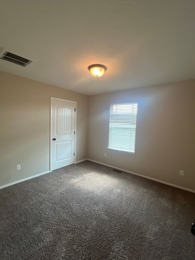 Building Photo - Sit Back, Relax. Your New home Awaits.