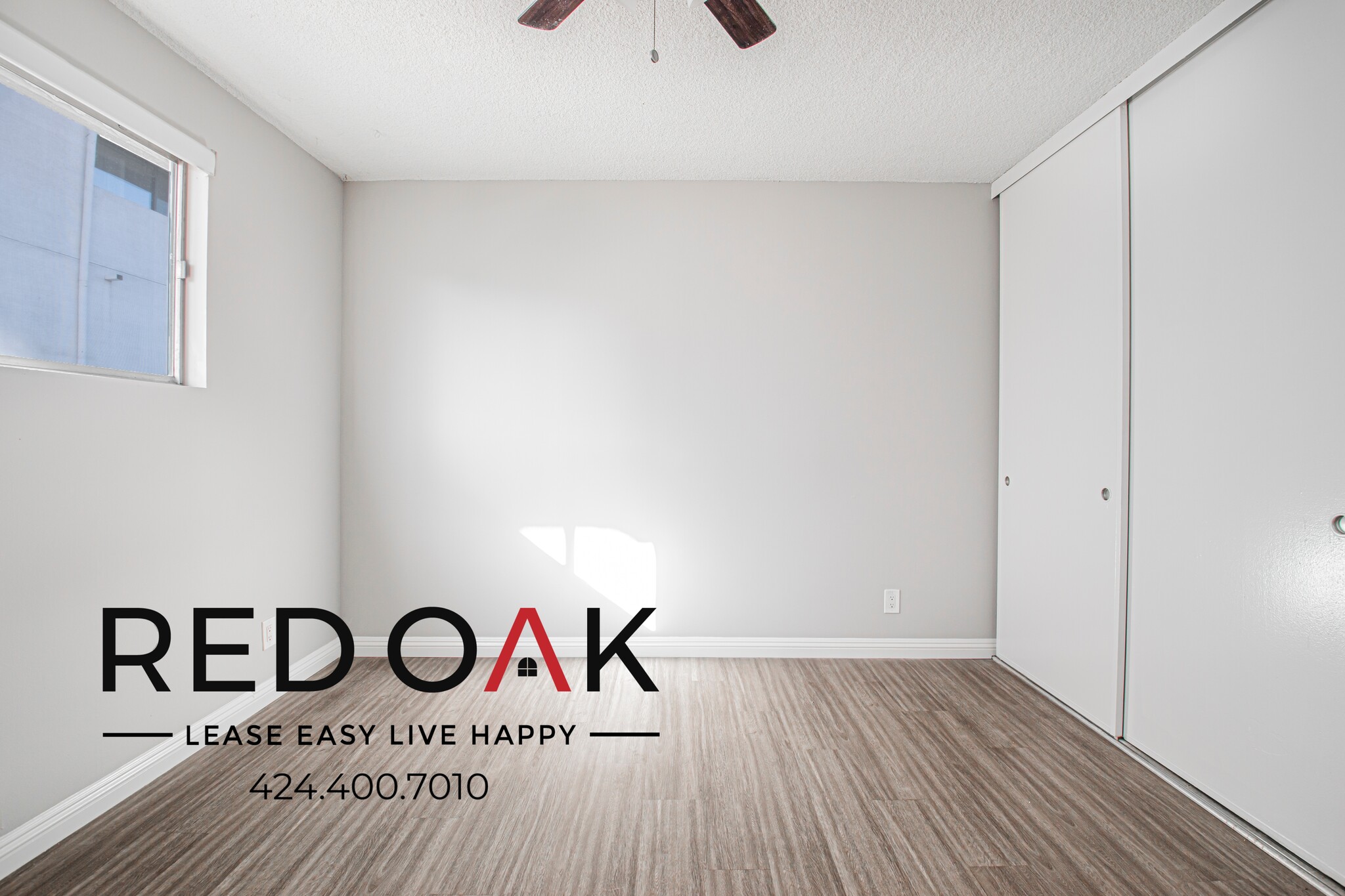 Building Photo - 12737 Moorpark St