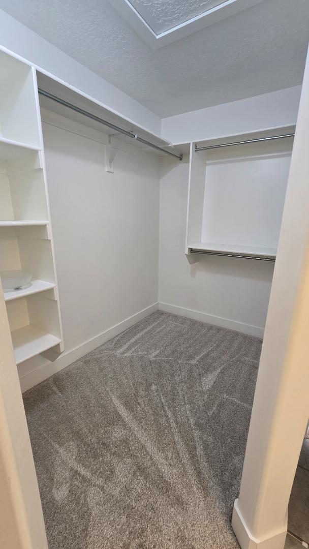 Building Photo - 12977 S Oberon Ln