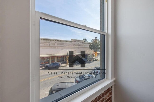 Building Photo - 151 S K St