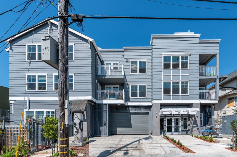Building Photo - 317 Lester Ave