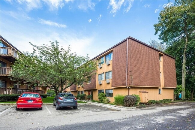 Building Photo - 197 Bridge St