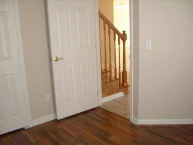 Building Photo - 256 Daniels Pointe Dr