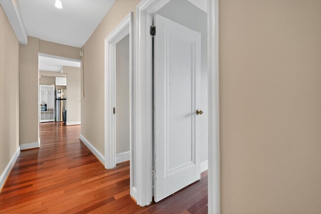 Building Photo - 2100 19th St NW