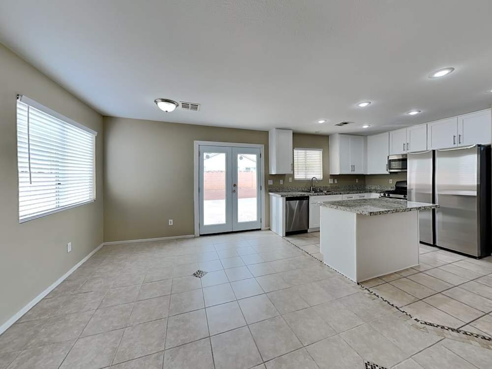 Building Photo - 3122 S Penrose Ct