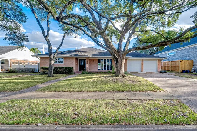 Building Photo - 5007 Cheena Dr