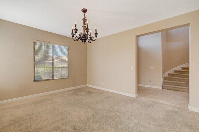 Building Photo - Spacious 5-Bedroom, 2 Story Pool Home in G...
