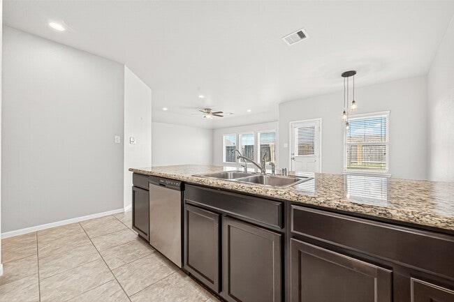 Building Photo - 3326 McDonough Way