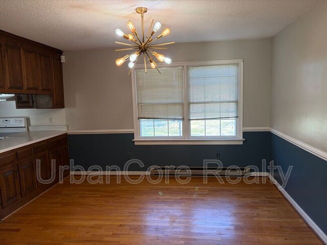 Building Photo - 808 N 30th St