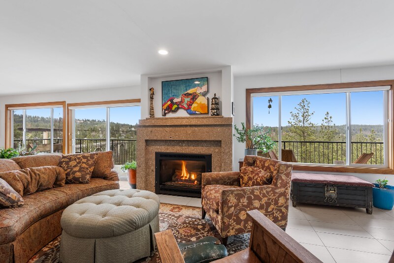 Building Photo - 504 S Coeur d'Alene St