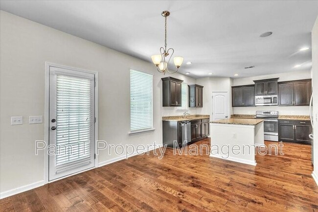 Building Photo - 356 Casey Dr
