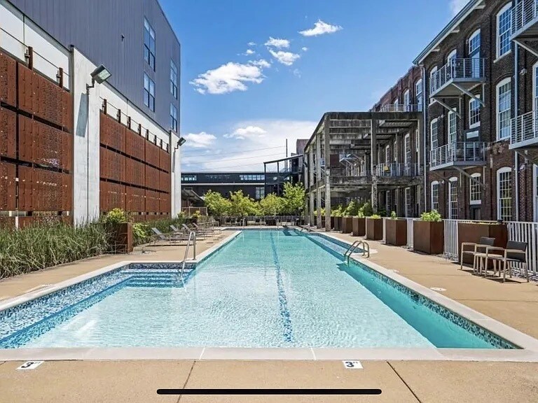 Building Photo - 1350 Rosa L Parks Blvd