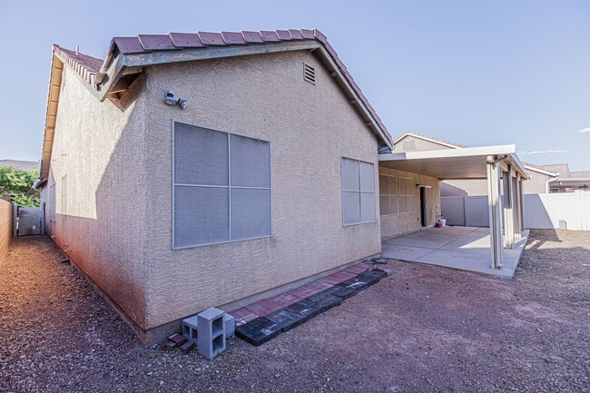 Building Photo - One Story House - Near Blue Diamond & Jones