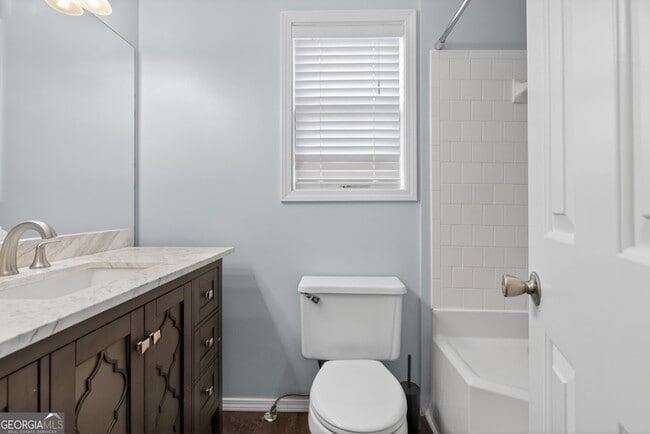 Building Photo - 5205 Maltdie Ct NE