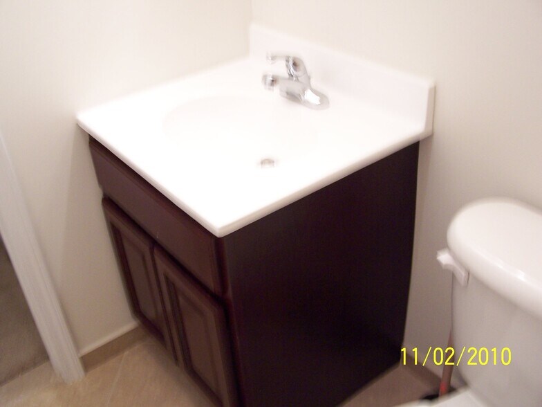 Building Photo - 95 Cannon Ave