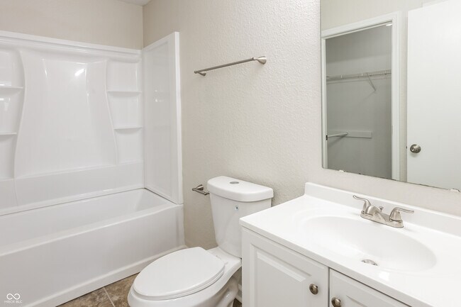 Building Photo - 2079 Meadowlark Ln