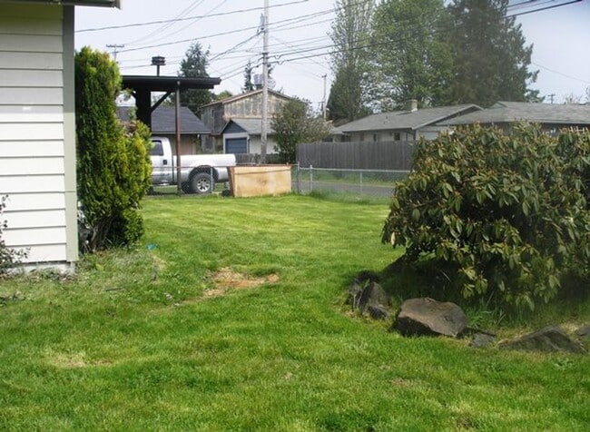 Building Photo - 3 Bedroom in Mountain View