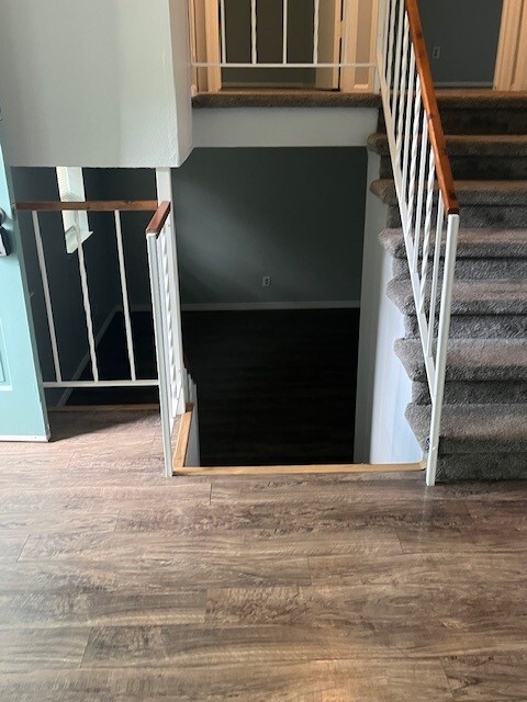 Building Photo - 16570 E Dickenson Pl