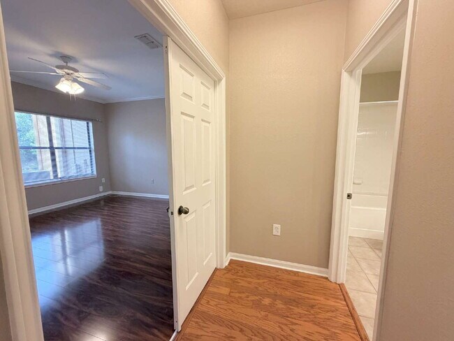 Building Photo - 2138 Chianti Pl