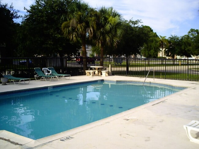 Building Photo - 2bed/2bath Condo For Rent in South Daytona...