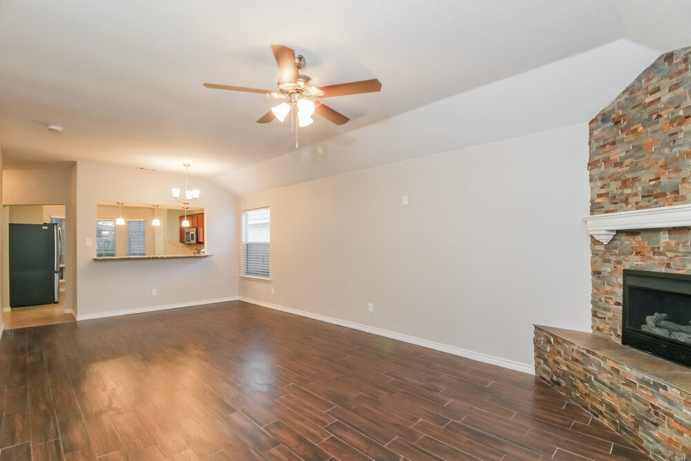 Building Photo - 745 Poncho Ln