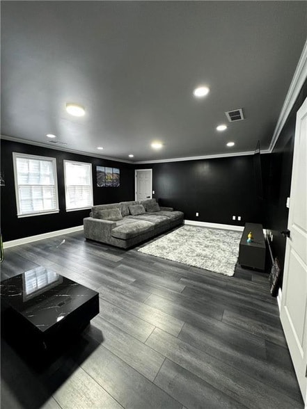 Building Photo - 4299 Oakvale Ln