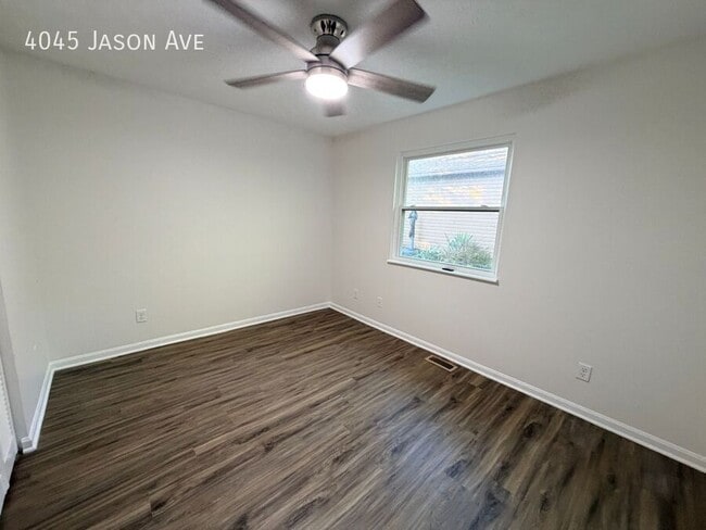 Building Photo - 4045 Jason Ave