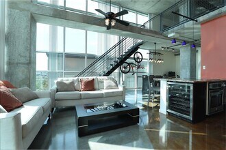 Building Photo - 2000 Bagby-ID441.4