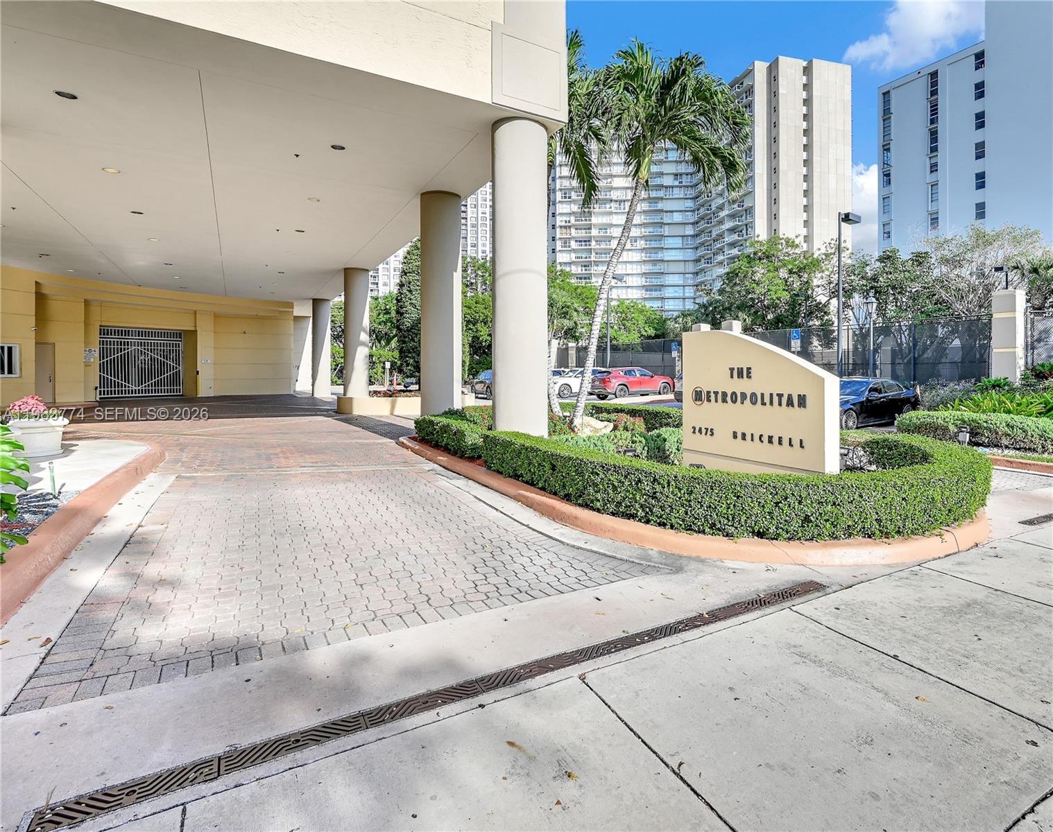Building Photo - 2475 Brickell Ave