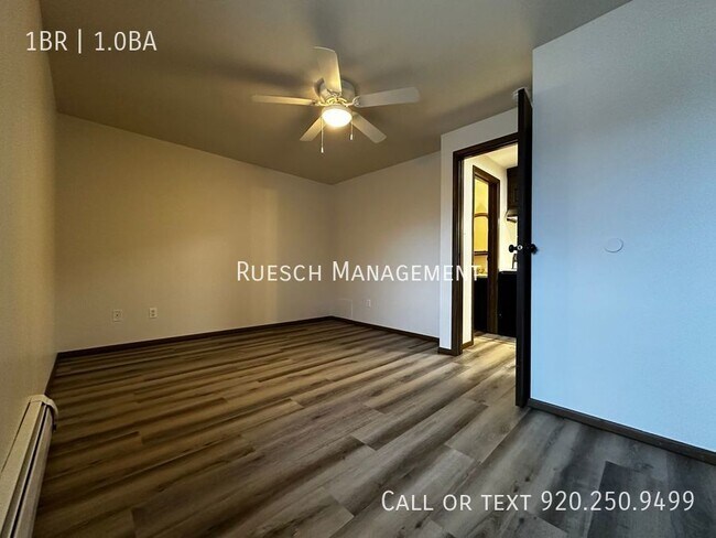 Building Photo - Charming 1 Bedroom 1 Bath Upper Apartment ...