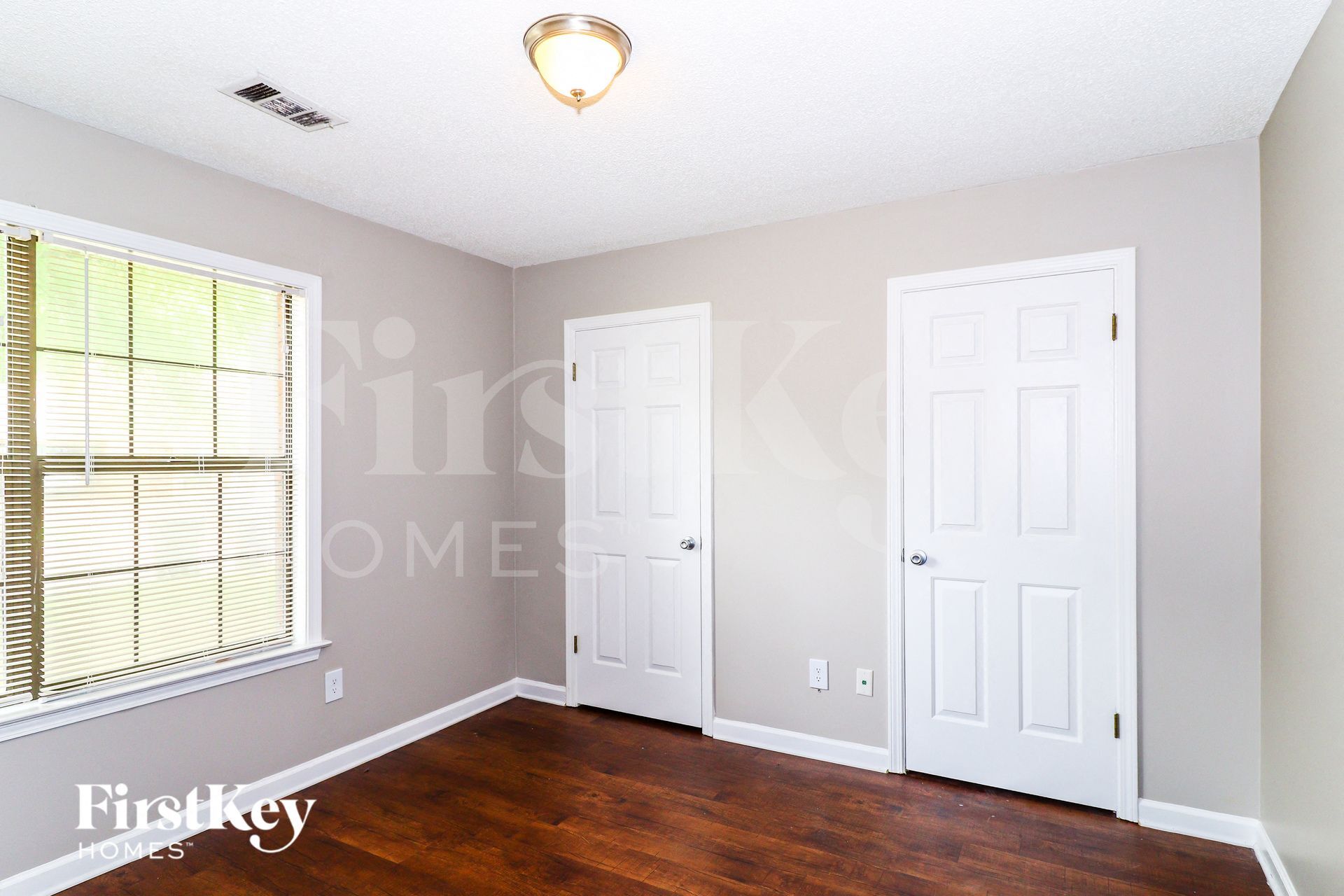 Building Photo - 2439 Dove Glen Cove