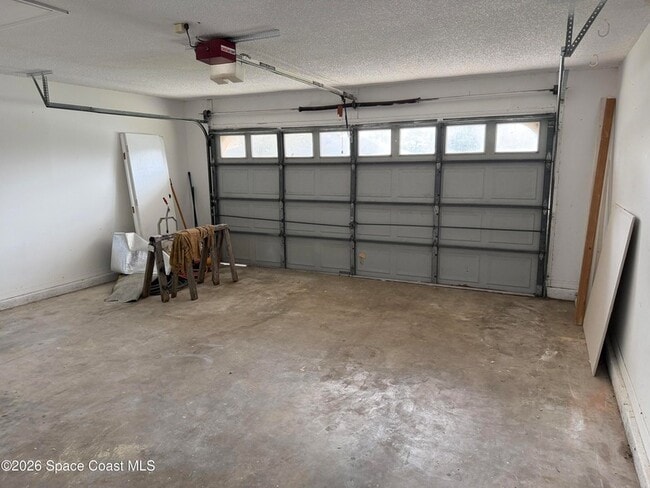 Building Photo - 1337 Helvenston St NW