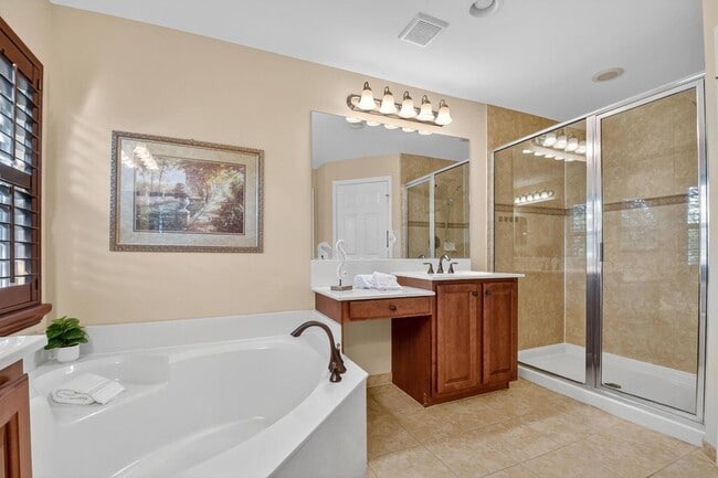 Building Photo - 7896 Picklewood Park Dr