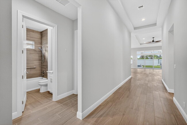 Building Photo - 9901 Regency Wy