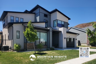 Building Photo - 5615 Valley View Rd