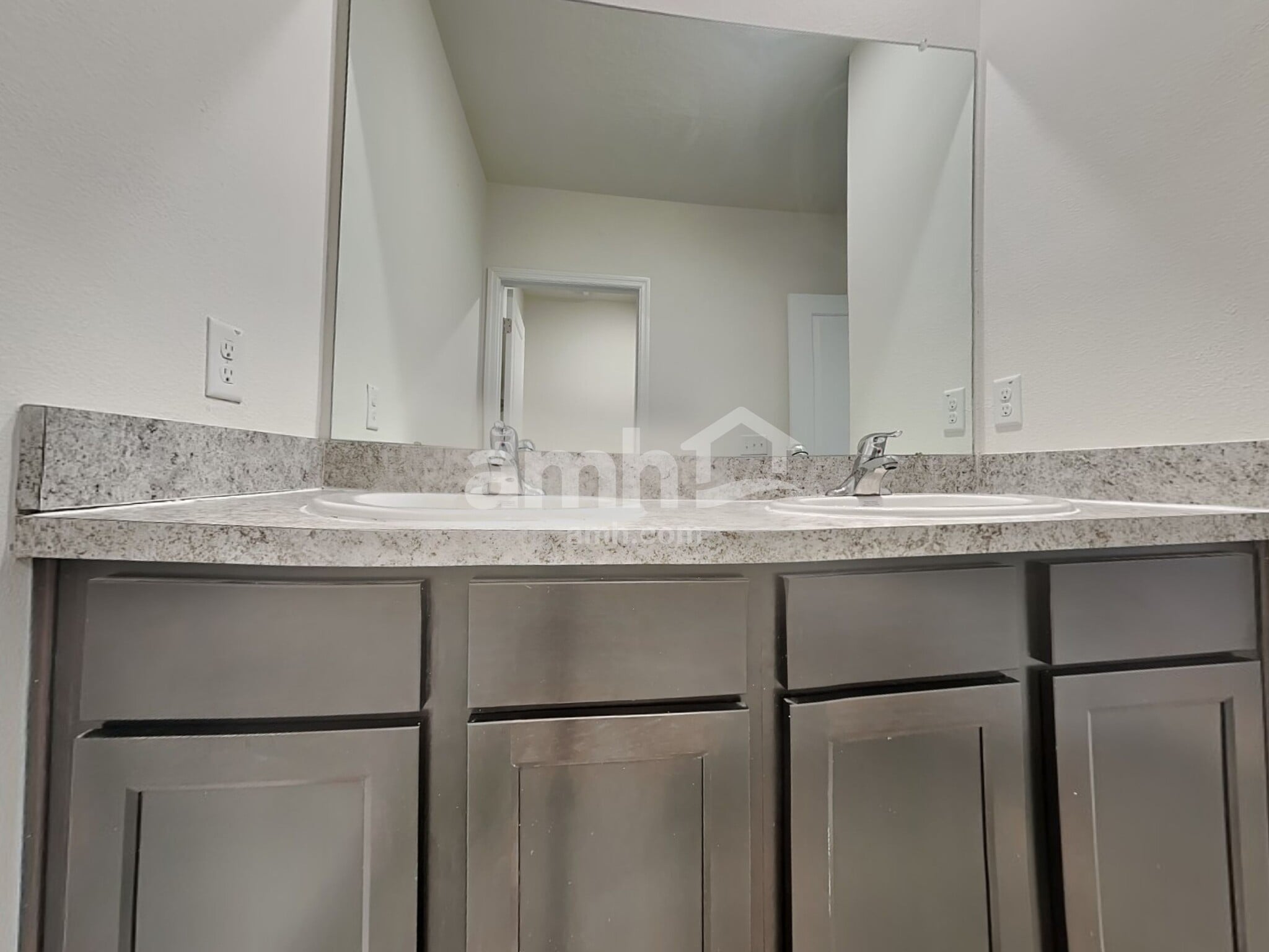 Building Photo - 3011 Bridgeman Ct