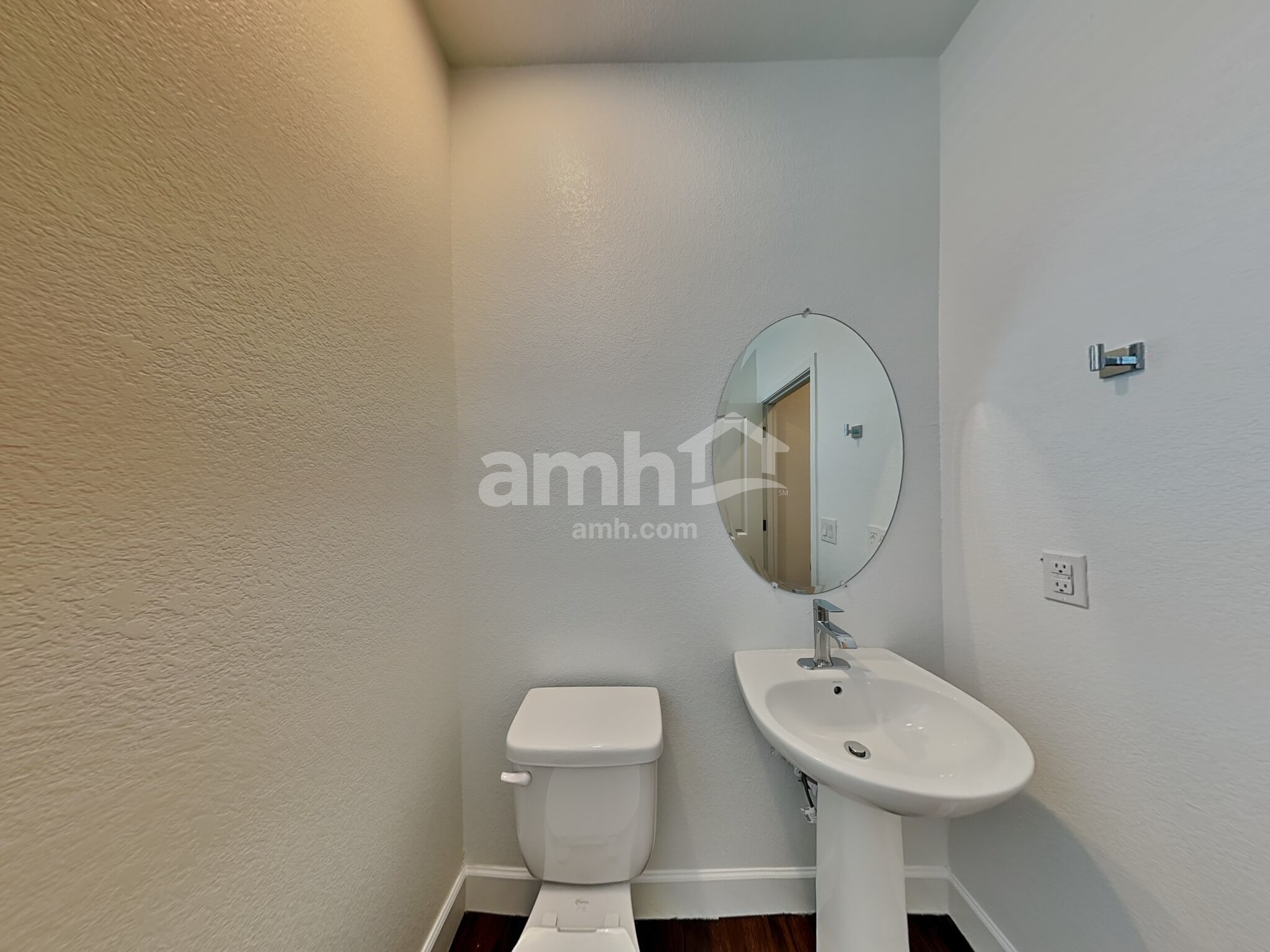 Building Photo - 4219 W St Charles Ave