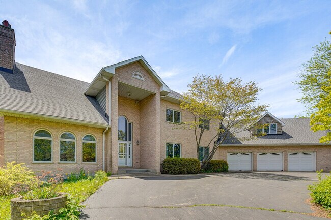 Building Photo - 30W777 Shoe Factory Rd