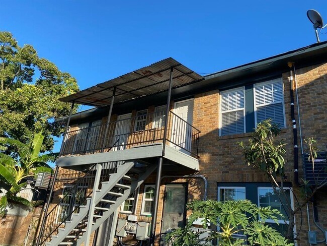 Building Photo - 220 Milby St