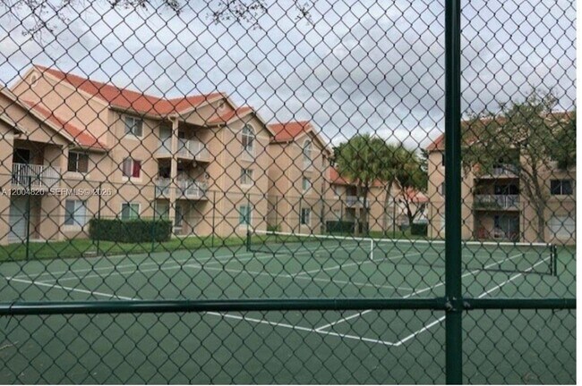 Building Photo - 10630 SW 157th Ct