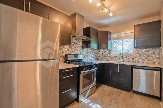 Building Photo - 767 Greenwood Ave NE