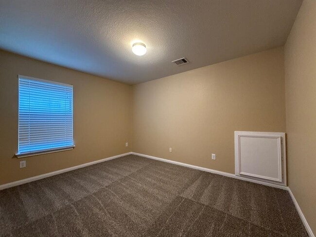 Building Photo - 1702 Bonnyton Ln