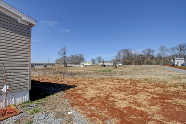 Building Photo - 295 Seays Rd