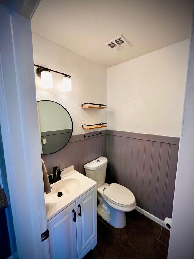 Building Photo - 1201 Centaur Cir