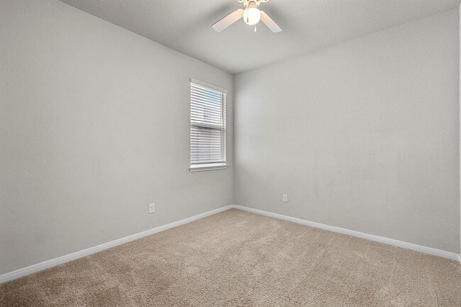 Building Photo - 453 Apache Plum Dr