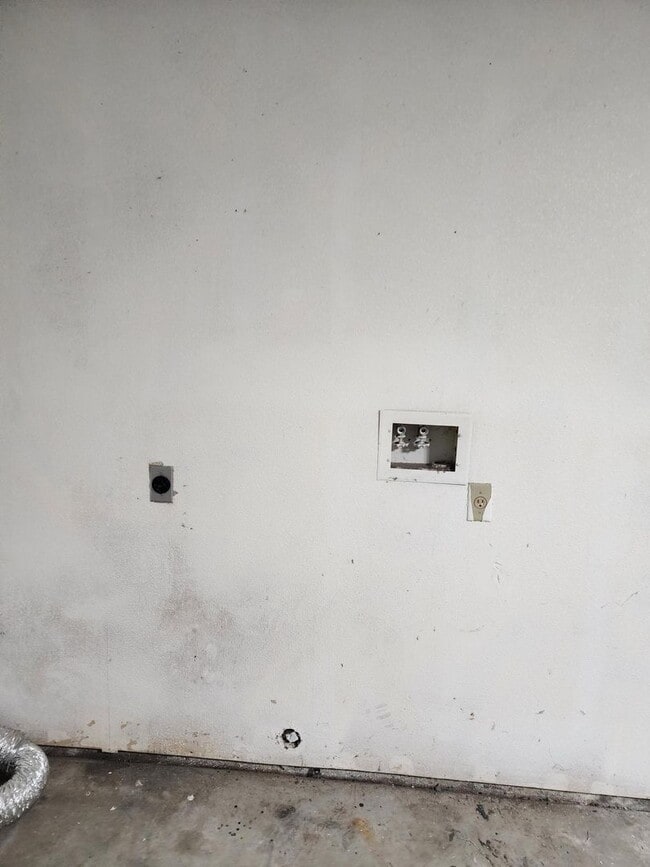 Building Photo - 1953-1955 Glen Ridge Dr