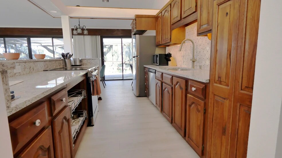 Building Photo - 7669 NW 56th Pl