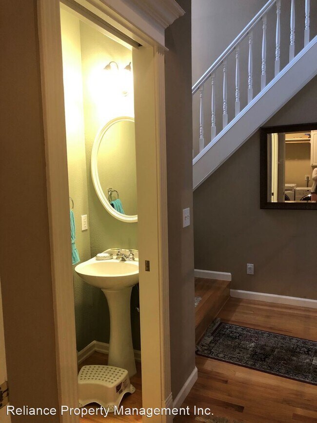 Building Photo - 16800 NW Paddington Dr